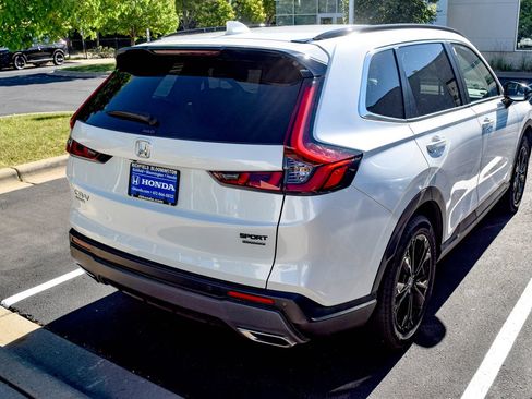 Used 2024 Honda CR-V Sport Touring image 16