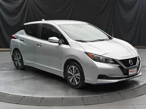 Used 2022 Nissan Leaf S Plus image 2