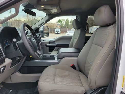 Used 2021 Ford F350 XLT w/ XLT Premium Package image 13