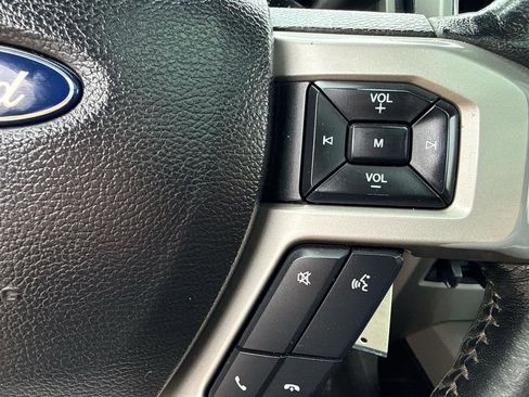 Used 2017 Ford F250 Lariat w/ Lariat Value Package image 19