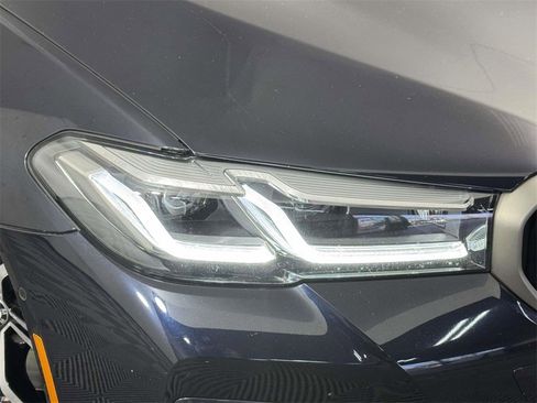 Used 2023 BMW M550i xDrive w/ Executive Package image 15