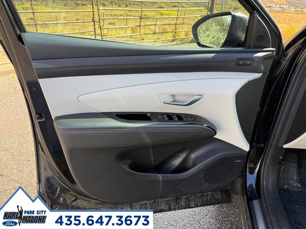 Used 2025 Hyundai Tucson Limited AWD/4WD image 12