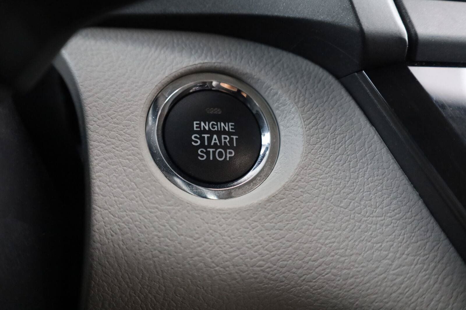 Used 2019 Toyota Sienna XLE Premium FWD image 32