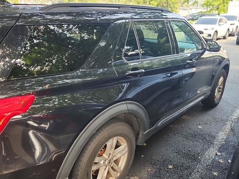 Used 2020 Ford Explorer XLT w/ Equipment Group 202A AWD/4WD image 3
