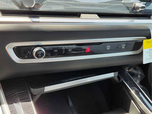 New 2026 BMW X5 sDrive40i w/ M Sport Package RWD image 27