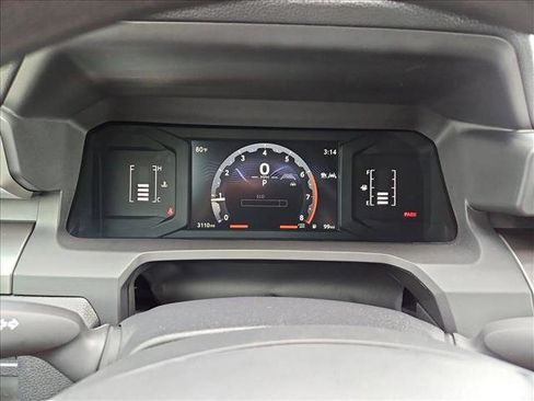 Used 2025 Toyota Tacoma SR5 AWD/4WD image 11