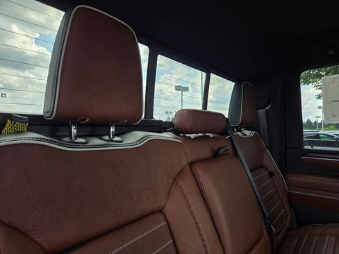 New 2025 GMC Sierra 2500 Denali Ultimate image 36