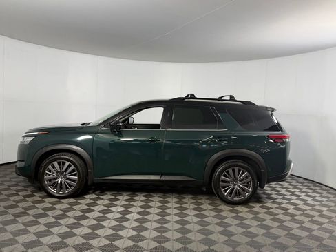 Used 2022 Nissan Pathfinder SL w/ SL Premium Package image 11