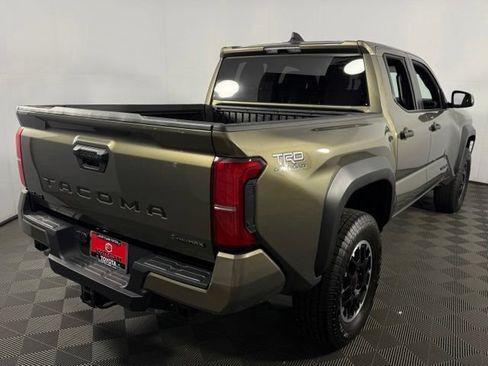 Used 2026 Toyota Tacoma TRD Off-Road AWD/4WD image 8