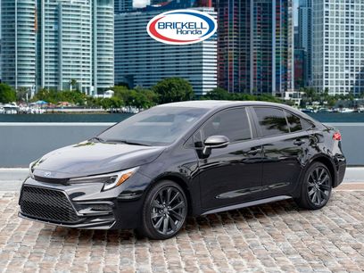 Used 2025 Toyota Corolla SE w/ SE Premium Package