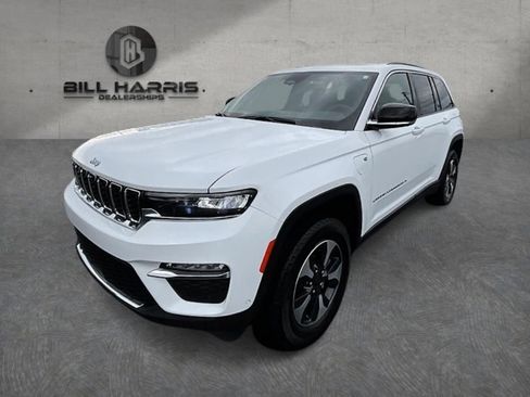 Used 2024 Jeep Grand Cherokee Limited 4xe w/ Luxury Tech Group II AWD/4WD image 1
