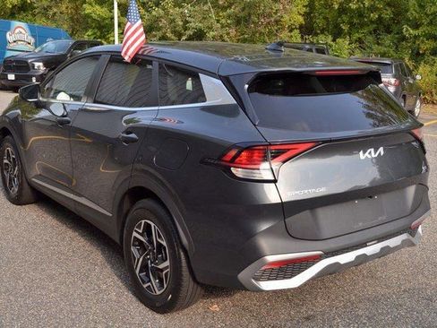 Used 2024 Kia Sportage LX image 6