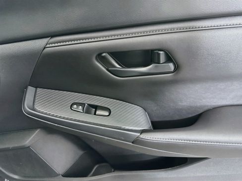 Used 2025 Nissan Sentra S FWD image 31
