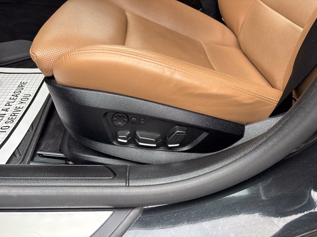 Used 2012 BMW 740i RWD image 16