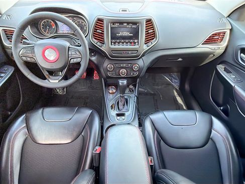 Used 2022 Jeep Cherokee Trailhawk w/ Sound & Nav Group image 15