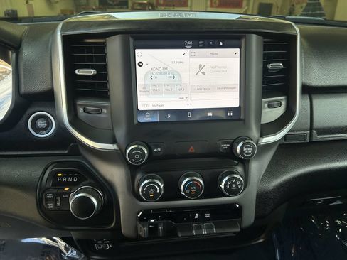 Used 2024 RAM 2500 Big Horn AWD/4WD image 13