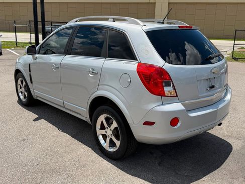 Used 2013 Chevrolet Captiva Sport LT FWD image 8