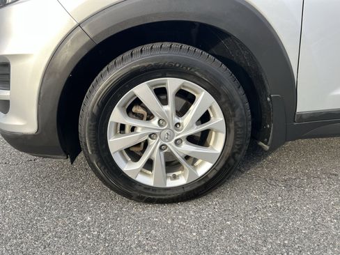 Used 2019 Hyundai Tucson SE image 12