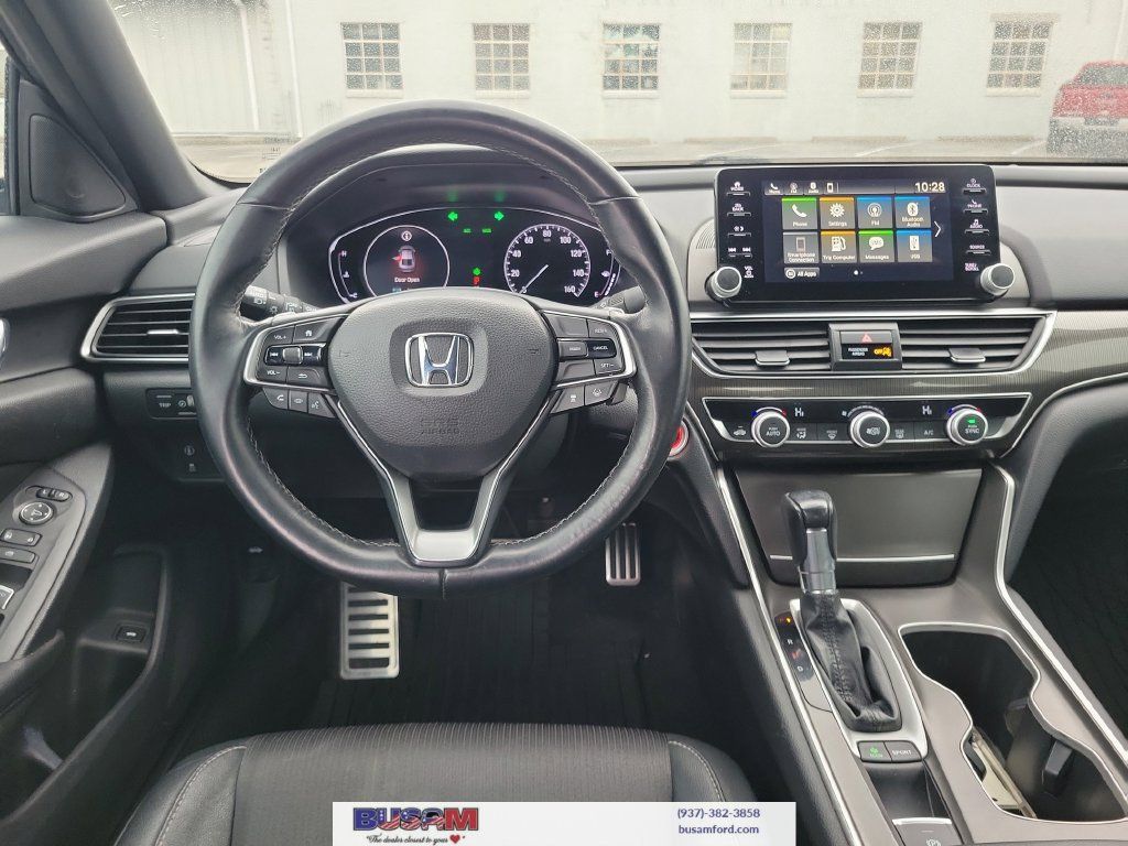 Used 2019 Honda Accord Sport image 10