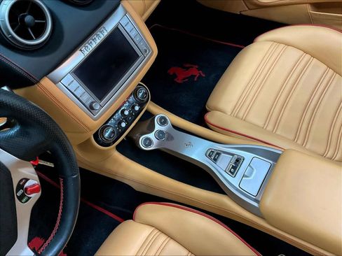 Used 2013 Ferrari California RWD image 22