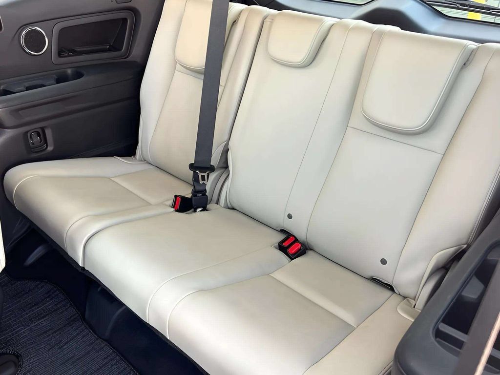 Used 2019 Subaru Ascent Limited AWD/4WD image 12