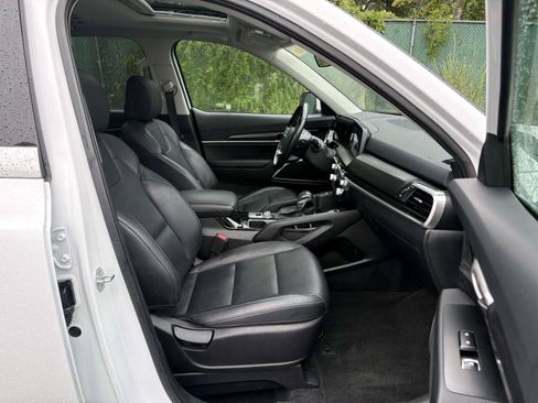 Certified 2023 Kia Telluride S w/ S Sunroof Package FWD image 23