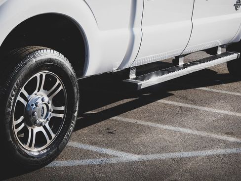 Used 2015 Ford F250 Platinum w/ FX4 Off-Road Package image 27