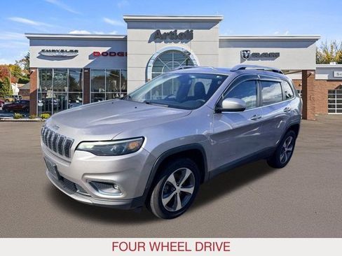 Certified 2019 Jeep Cherokee Limited AWD/4WD image 4