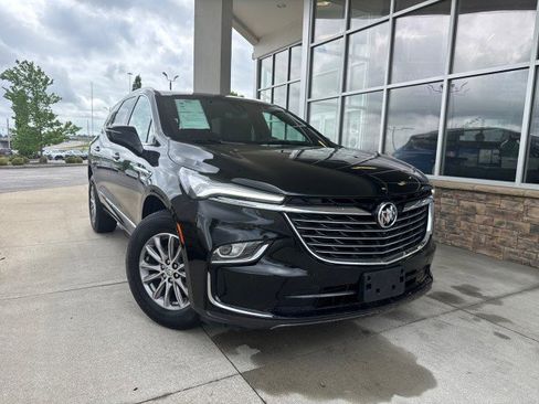 Used 2024 Buick Enclave Premium AWD/4WD image 2