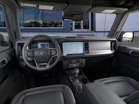New 2025 Ford Bronco Outer Banks image 9