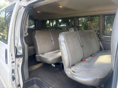 Used 2020 Chevrolet Express 3500 LT w/ LT Preferred Equipment Group RWD image 13