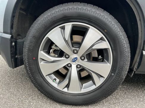 Used 2019 Subaru Ascent Premium w/ Popular Package #2A AWD/4WD image 21