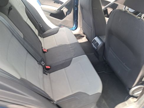 Used 2016 Volkswagen e-Golf SE image 11
