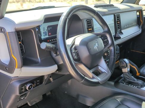 Used 2023 Ford Bronco Badlands AWD/4WD image 12