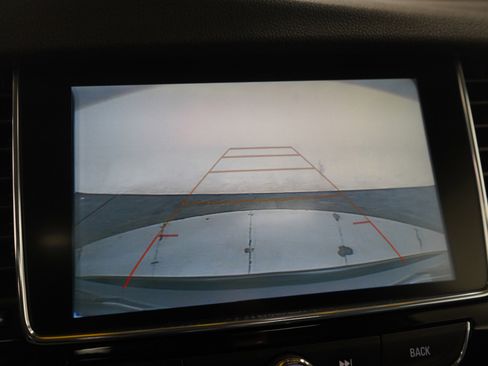 Used 2019 Buick Encore Essence w/ Experience Buick Package image 27