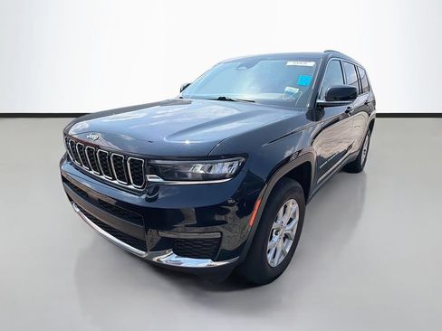 Used 2023 Jeep Grand Cherokee L Limited AWD/4WD image 5