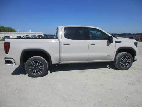New 2026 GMC Sierra 1500 AT4 w/ AT4 Premium Package AWD/4WD image 3