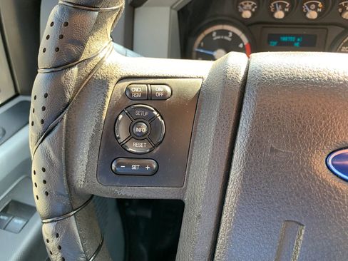 Used 2016 Ford F550 4x4 Regular Cab Super Duty image 15