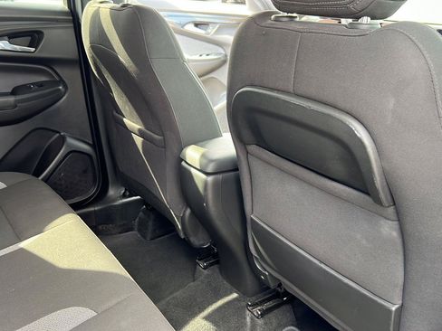 Used 2025 Chevrolet TrailBlazer LT AWD/4WD image 30