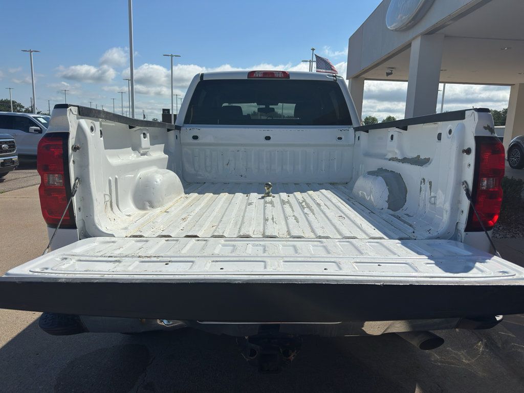 Used 2016 Chevrolet Silverado 2500 LT AWD/4WD image 7