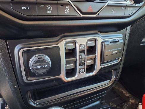 Used 2021 Jeep Wrangler Unlimited Sport image 8