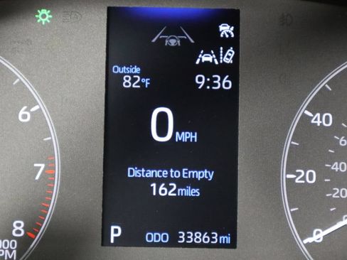 Used 2025 Toyota Corolla LE w/ Convenience Package FWD image 34