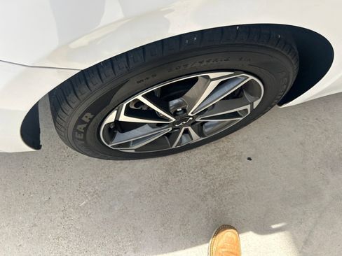 Used 2023 Kia Forte LXS FWD image 8