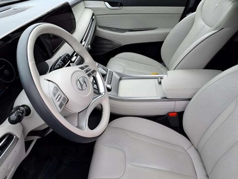 Used 2024 Hyundai Palisade Calligraphy FWD image 11