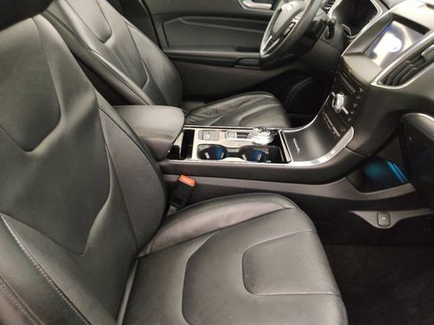 Used 2019 Ford Edge Titanium w/ Cold Weather Package AWD/4WD image 21