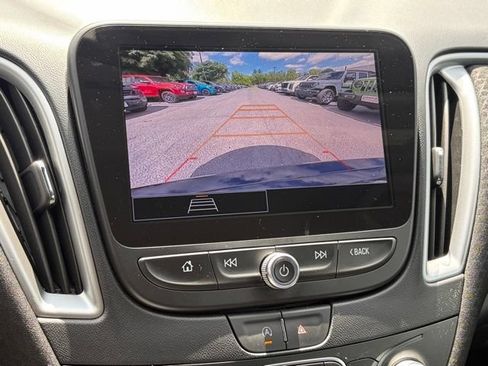 Used 2024 Chevrolet Malibu LS FWD image 19
