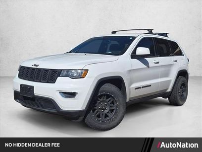 Used 2017 Jeep Grand Cherokee Laredo