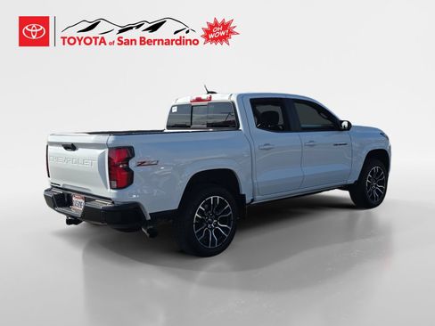 Used 2024 Chevrolet Colorado Z71 w/ LPO, Dark Essentials Package AWD/4WD image 5