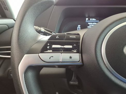 Used 2025 Hyundai Elantra Hybrid FWD image 28
