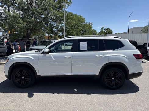 Used 2018 Volkswagen Atlas SEL AWD/4WD image 4